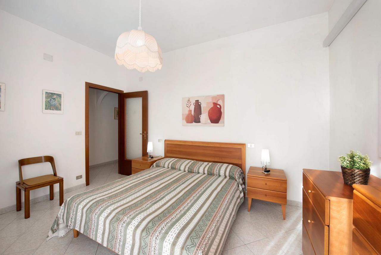Trilocale Mazzini Con 2 Balconi Apartment Varazze Ngoại thất bức ảnh