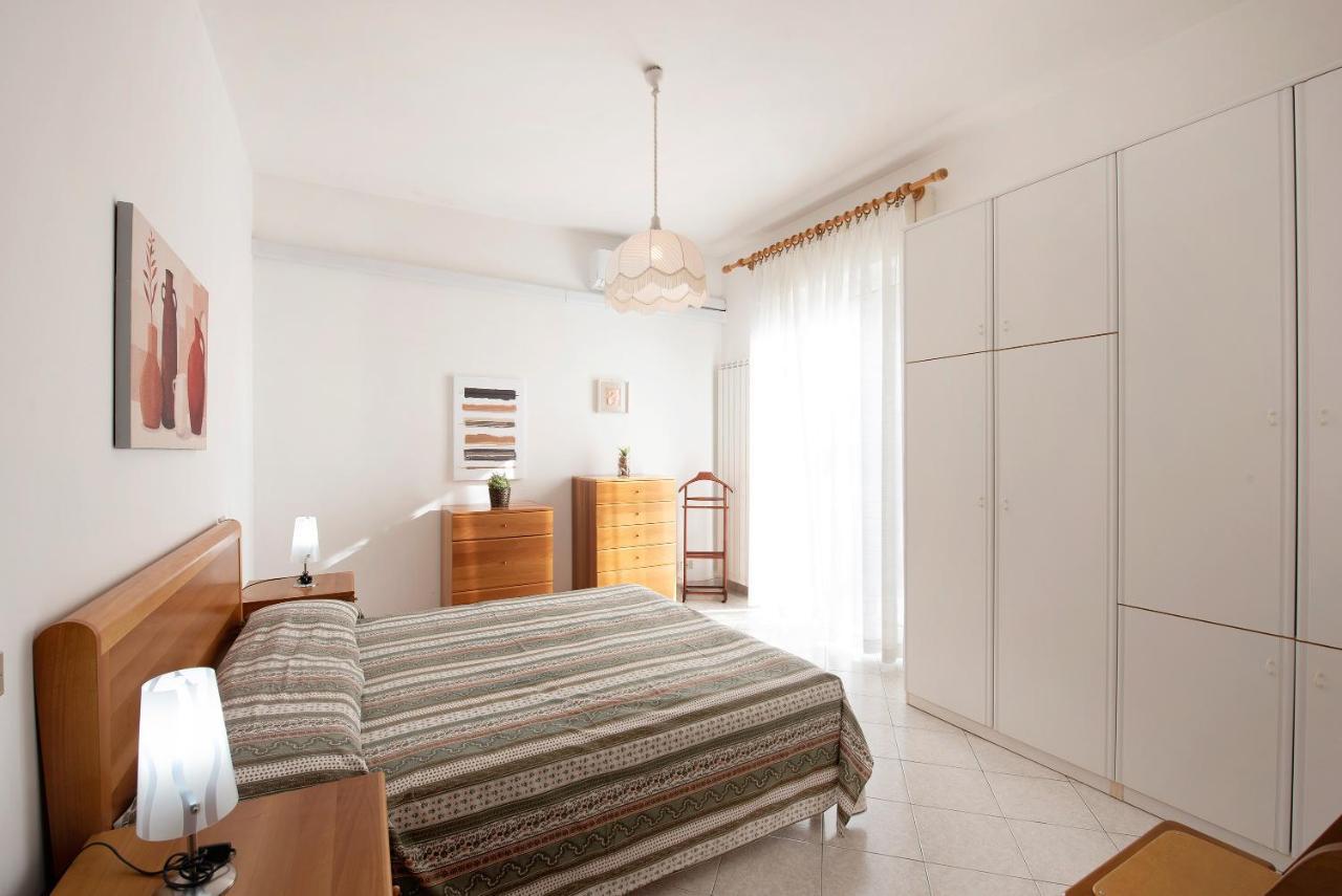 Trilocale Mazzini Con 2 Balconi Apartment Varazze Ngoại thất bức ảnh